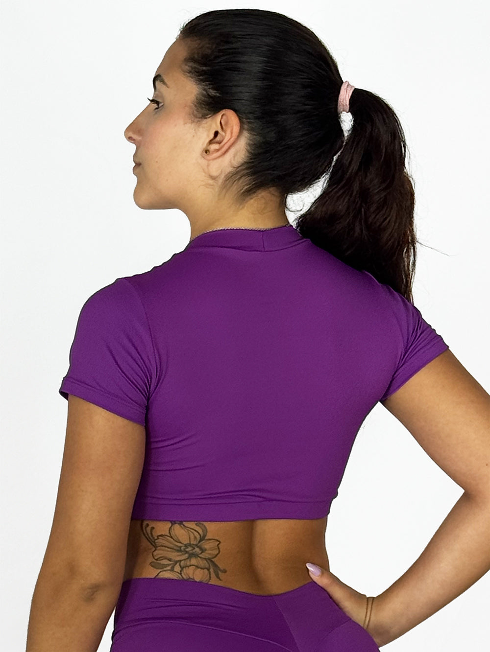 Cropped manga curta roxo violeta | Suprm