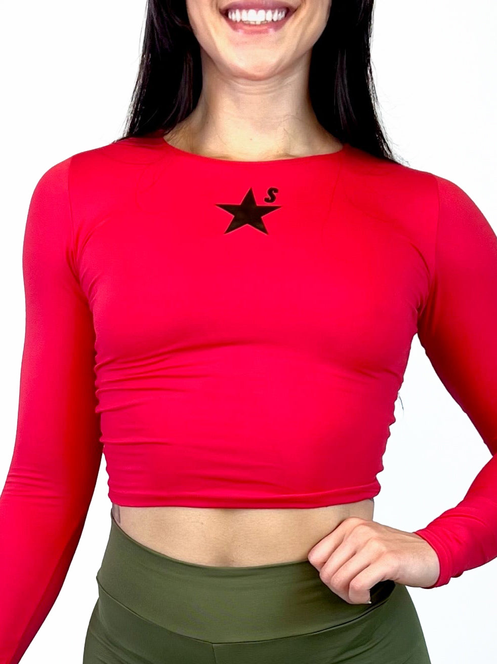 Cropped manga longa vermelho | Estrela preta