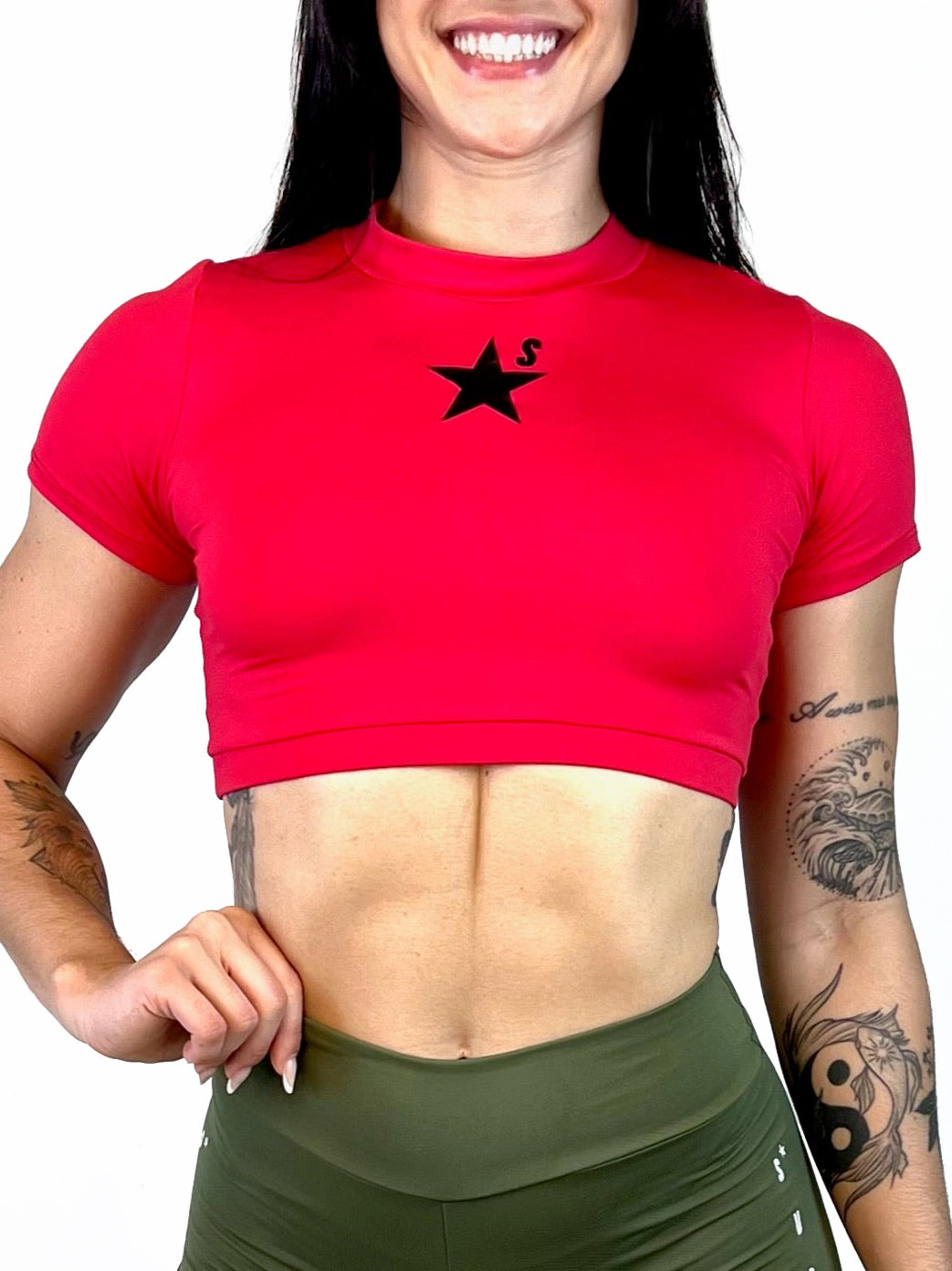 Cropped manga curta vermelho | Estrela preta